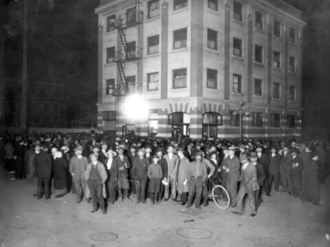 Rioters pictured outside the Kaiserhof Hotel